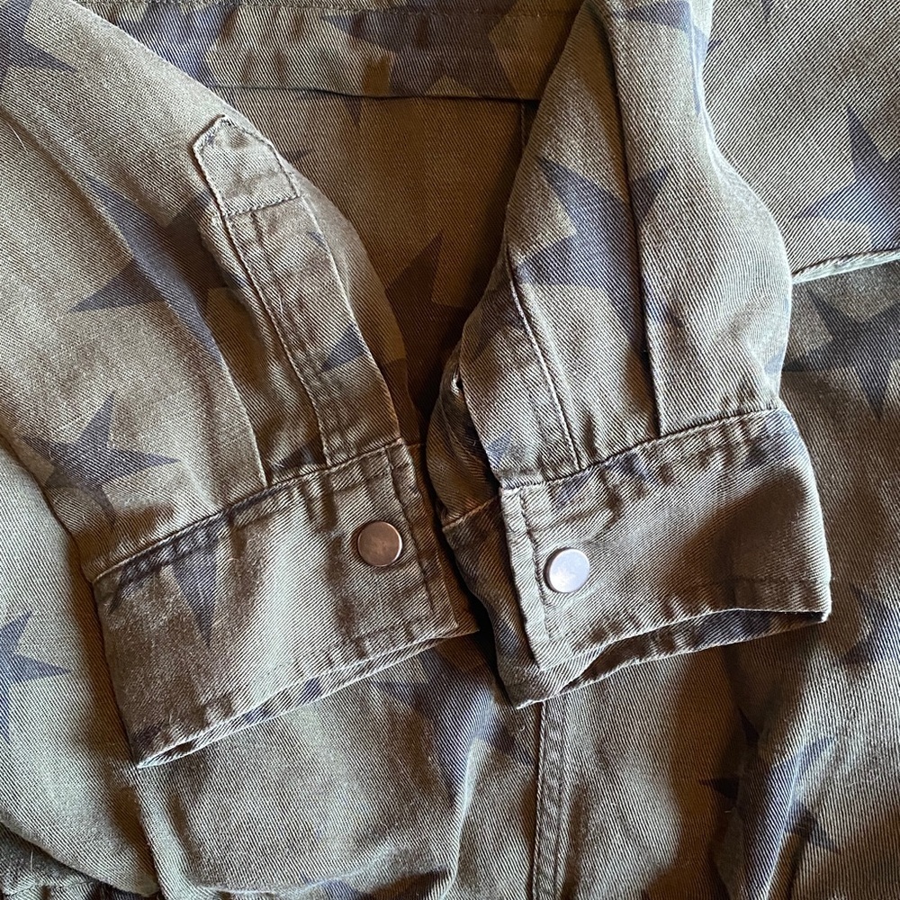 REVOLVE Rails Collins Military Jacket in Sage with Black Stars - Picture 16 of 16
